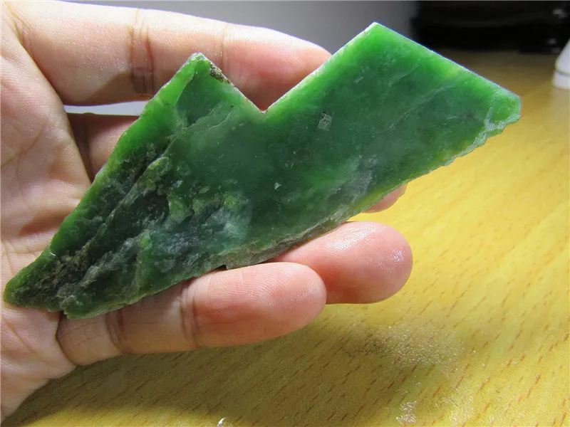 Natural Siberian Jade Rough Russia nephrite Raw (51.40g, 100X38X15mm)