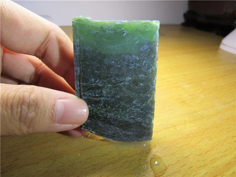 Natural Siberian Jade Rough Russia nephrite Raw (60.23g, 61X39X8mm)