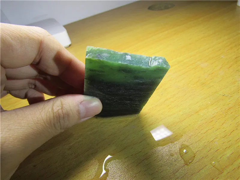 Natural Siberian Jade Rough Russia nephrite Raw (60.23g, 61X39X8mm)