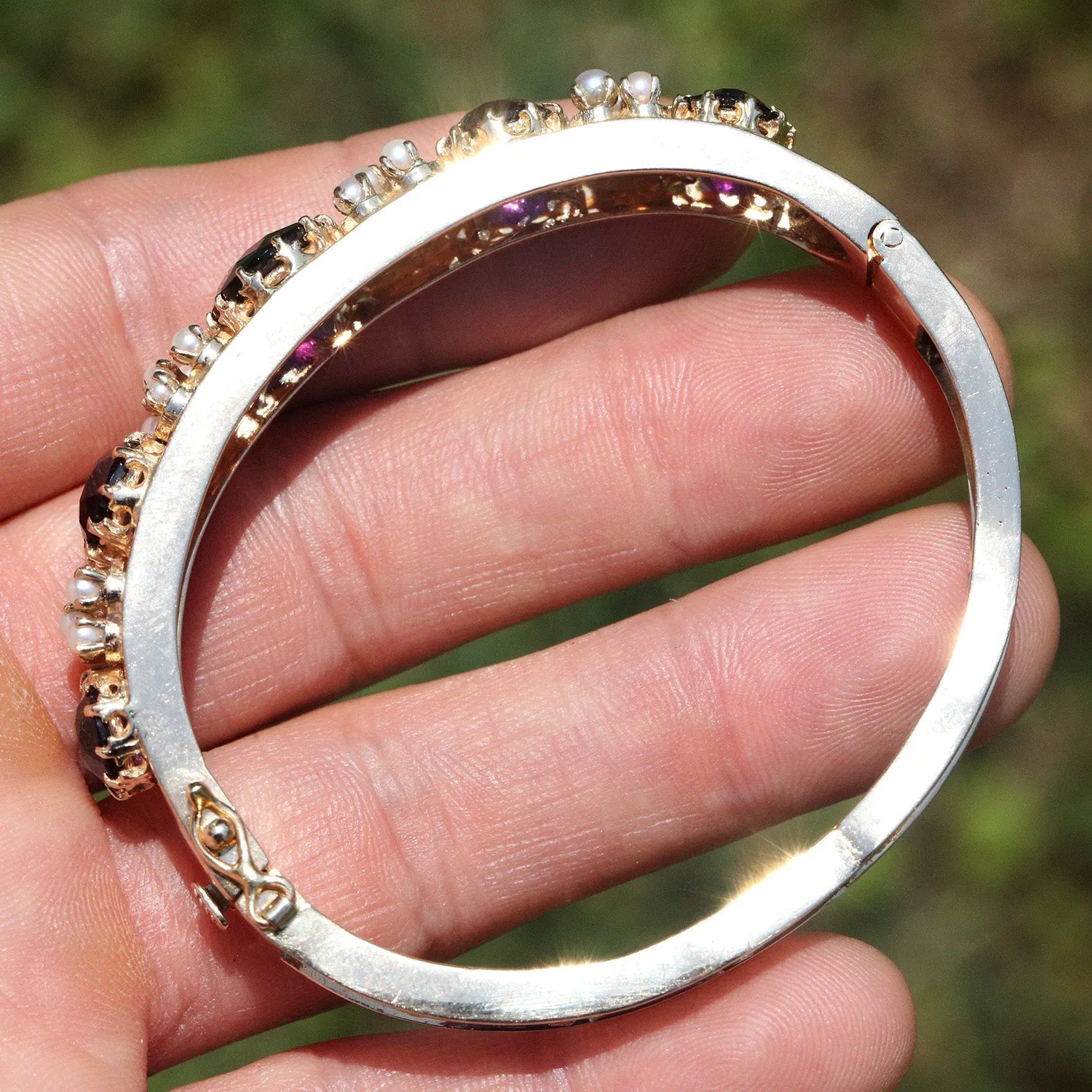 Vintage Oval Amethyst Bangle with Pearls 14K Yellow Gold