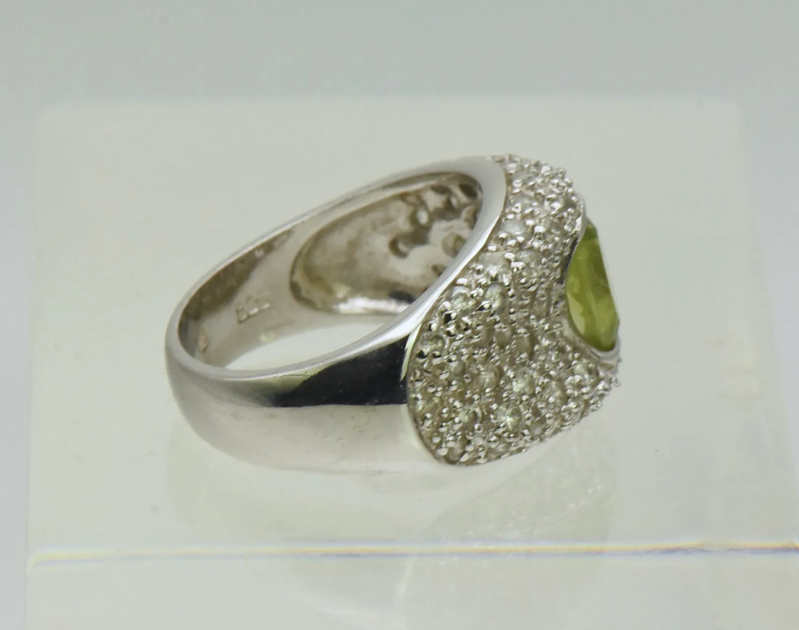 Vintage Sterling Silver Peridot and Rhinestones Saddle Ring - Size 6